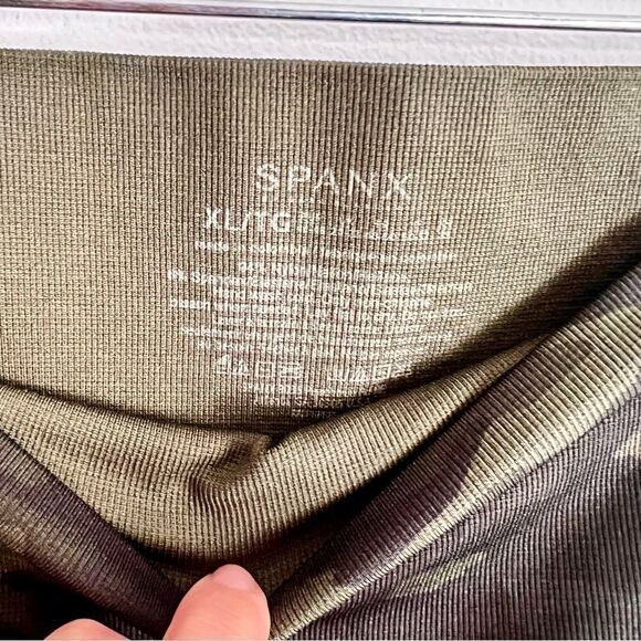 SPANX Look at Me Now Seamless High Waist Leggings Green Camo XL - Picture 8 of 11